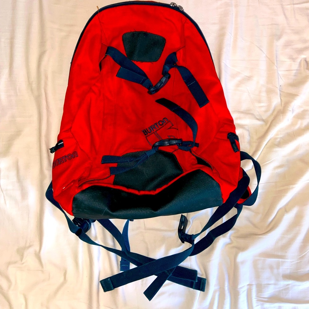 Burton snowmobiling backpack (waterproof)